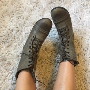 Steve Madden troopa combat boot